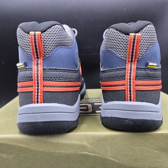 BNIB Keen Targhee Mid WP Hiking Boots, Boys size US 7/UK 6 - Picture 5 of 9